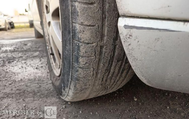 VOLVO S40 1,6 D 110 FEELING – DIESEL – 232872 KMS – ANNEE 2009 GRIS AD-064-DE