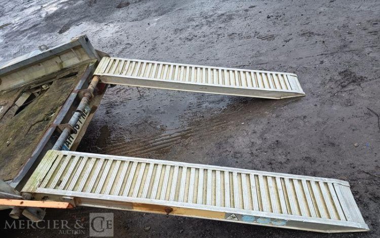 YSM REMORQUE 3T2 PLATEAU  AH-861-NE