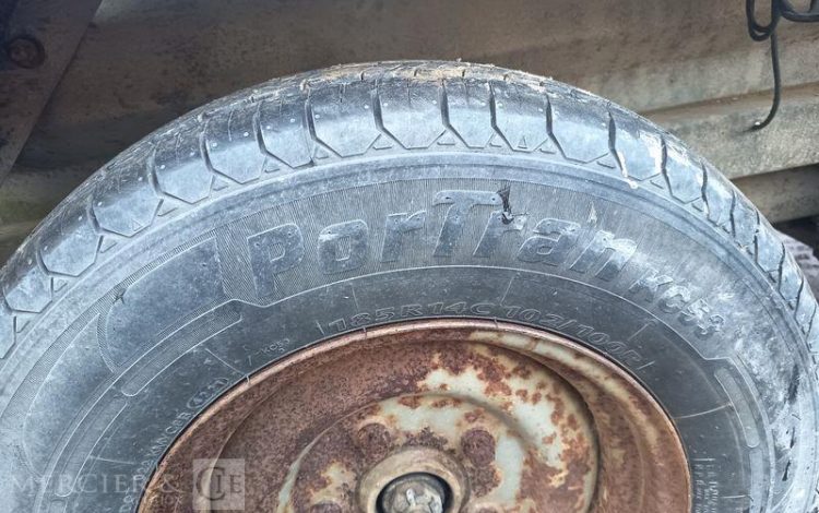 YSM REMORQUE 3T2 PLATEAU  AH-861-NE