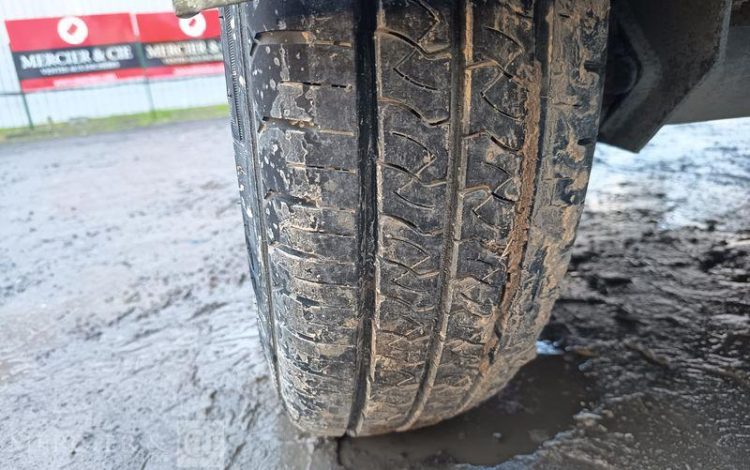 YSM REMORQUE 3T2 PLATEAU  AH-861-NE