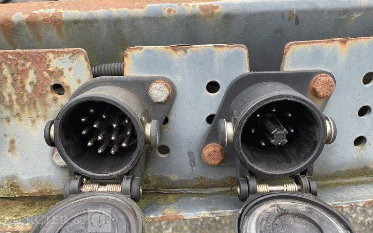 LECITRAILER SREM 3 ESS 42T PORTE CONTENEUR – pour pieces sans CG  AL-925-GG