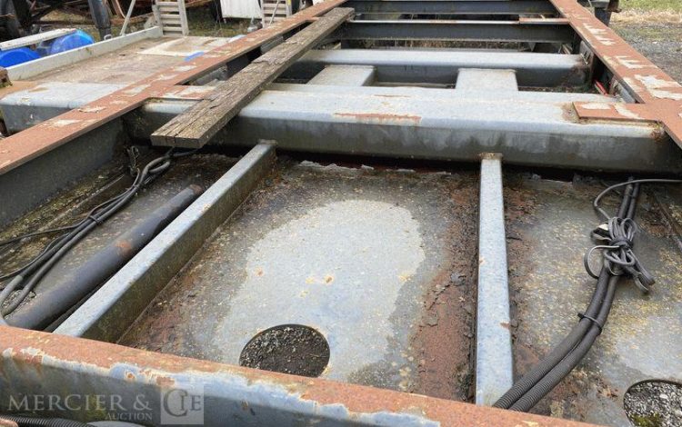 LECITRAILER SREM 3 ESS 42T PORTE CONTENEUR – pour pieces sans CG  AL-925-GG