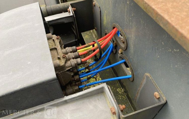 LECITRAILER SREM 3 ESS 42T PORTE CONTENEUR – pour pieces sans CG  AL-925-GG