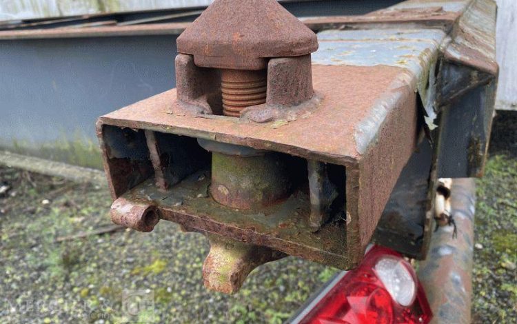 LECITRAILER SREM 3 ESS 42T PORTE CONTENEUR – pour pieces sans CG  AL-925-GG