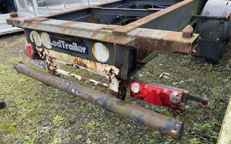 LECITRAILER SREM 3 ESS 42T PORTE CONTENEUR – pour pieces sans CG  AL-925-GG