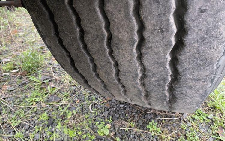 LECITRAILER SREM 3 ESS 42T PORTE CONTENEUR – pour pieces sans CG  AL-925-GG