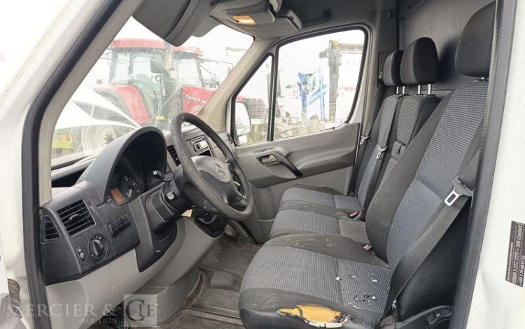 MERCEDES SPRINTER II 906.613 210CDI 37N 2.2 D DPF 3.0T 95 cv – 206119 KMS – ANNEE 2010 BLANC BC-324-CX
