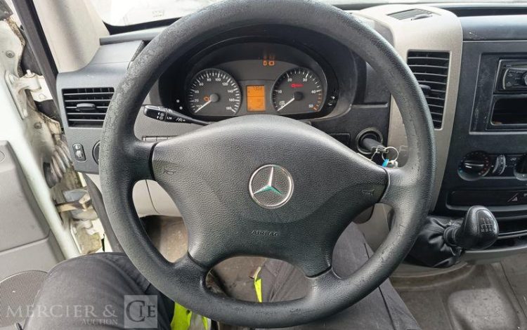 MERCEDES SPRINTER II 906.613 210CDI 37N 2.2 D DPF 3.0T 95 cv – 206119 KMS – ANNEE 2010 BLANC BC-324-CX