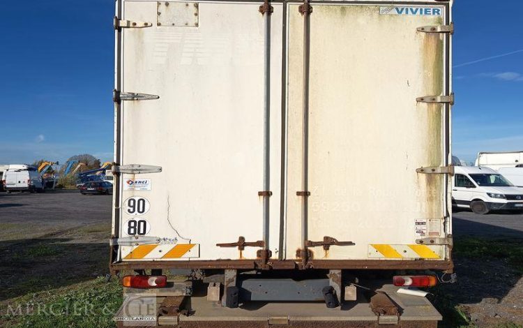 RENAULT MIDLUM 180 DXi CAISSE – PTAC : 11,99 TONNES – DIESEL – ANNEE 2006 BLANC BE-734-SV