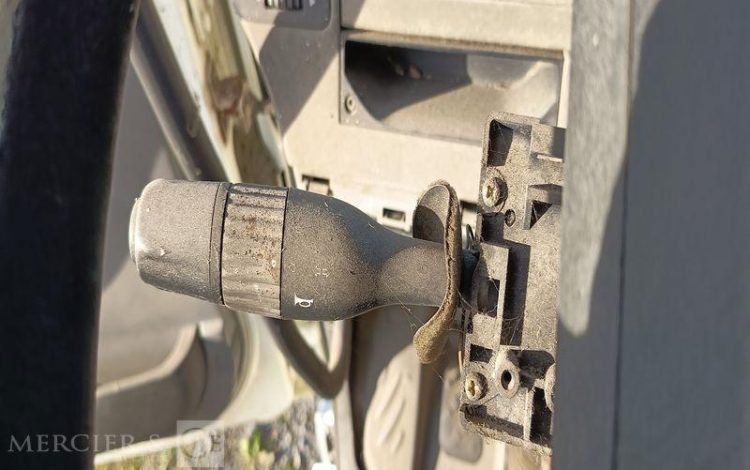 RENAULT MIDLUM 180 DXi CAISSE – PTAC : 11,99 TONNES – DIESEL – ANNEE 2006 BLANC BE-734-SV