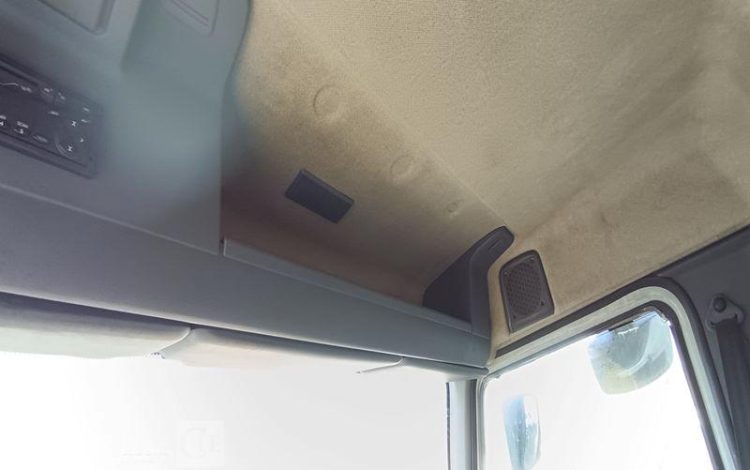 RENAULT MIDLUM 180 DXi CAISSE – PTAC : 11,99 TONNES – DIESEL – ANNEE 2006 BLANC BE-734-SV