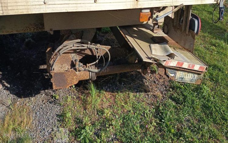 RENAULT MIDLUM 180 DXi CAISSE – PTAC : 11,99 TONNES – DIESEL – ANNEE 2006 BLANC BE-734-SV