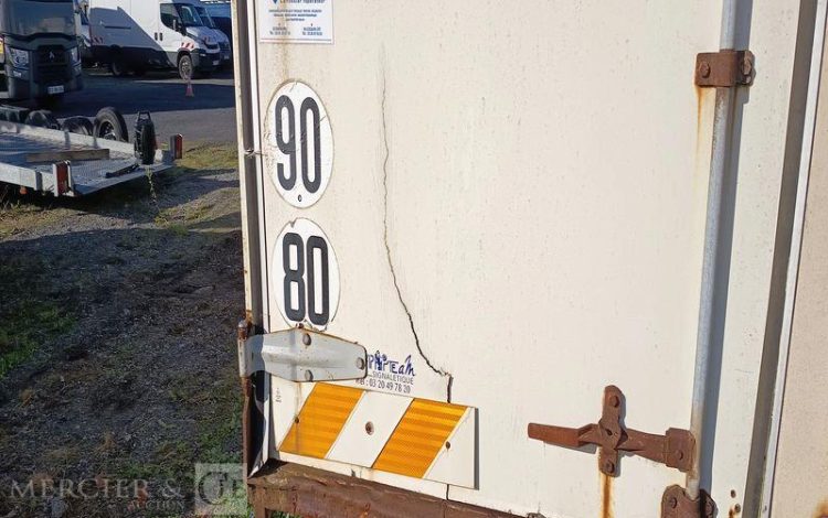 RENAULT MIDLUM 180 DXi CAISSE – PTAC : 11,99 TONNES – DIESEL – ANNEE 2006 BLANC BE-734-SV