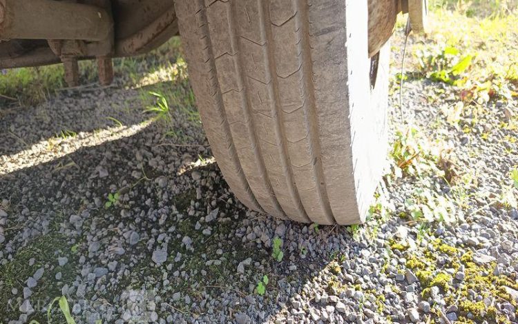 RENAULT MIDLUM 180 DXi CAISSE – PTAC : 11,99 TONNES – DIESEL – ANNEE 2006 BLANC BE-734-SV