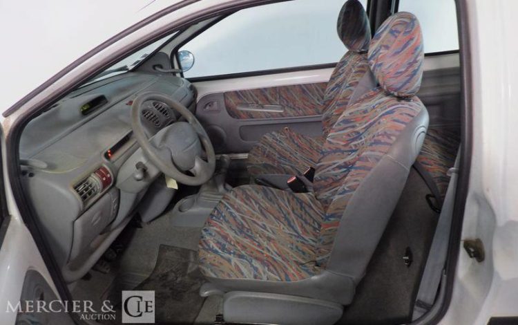 RENAULT TWINGO 1.2 60CH AUTHENTIQUE  CD-597-HS