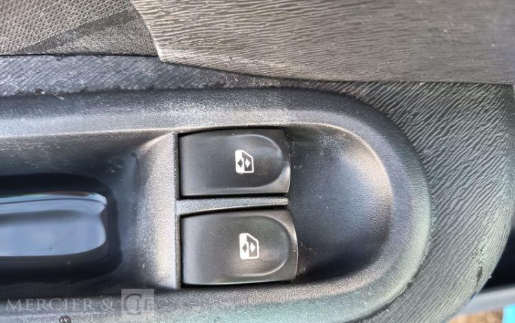 RENAULT TWINGO DCI  CM-097-JS