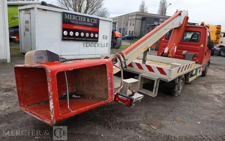 IVECO 35S11 AVEC NACELLE MULTITEL 160ALUDS 16M  CT-417-VS