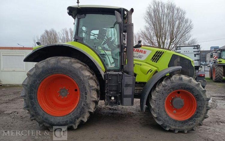 CLAAS TRACTEUR AGRICOLE AXION 810 – DIESEL – 6253 HEURES – ANNEE 2013  DB-071-VG