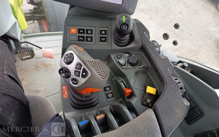 CLAAS TRACTEUR AGRICOLE AXION 810 – DIESEL – 6253 HEURES – ANNEE 2013  DB-071-VG