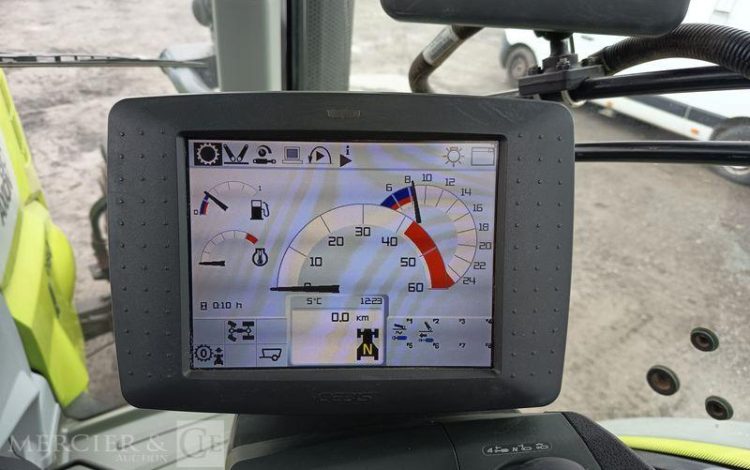 CLAAS TRACTEUR AGRICOLE AXION 810 – DIESEL – 6253 HEURES – ANNEE 2013  DB-071-VG