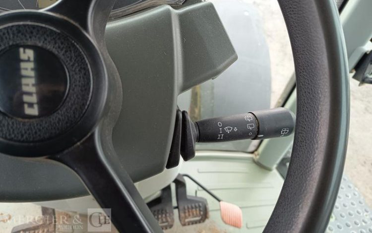 CLAAS TRACTEUR AGRICOLE AXION 810 – DIESEL – 6253 HEURES – ANNEE 2013  DB-071-VG