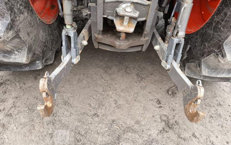 CLAAS TRACTEUR AGRICOLE AXION 810 – DIESEL – 6253 HEURES – ANNEE 2013  DB-071-VG