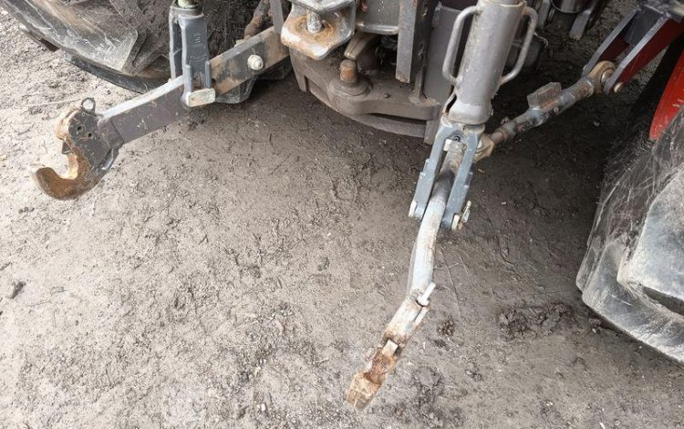 CLAAS TRACTEUR AGRICOLE AXION 810 – DIESEL – 6253 HEURES – ANNEE 2013  DB-071-VG