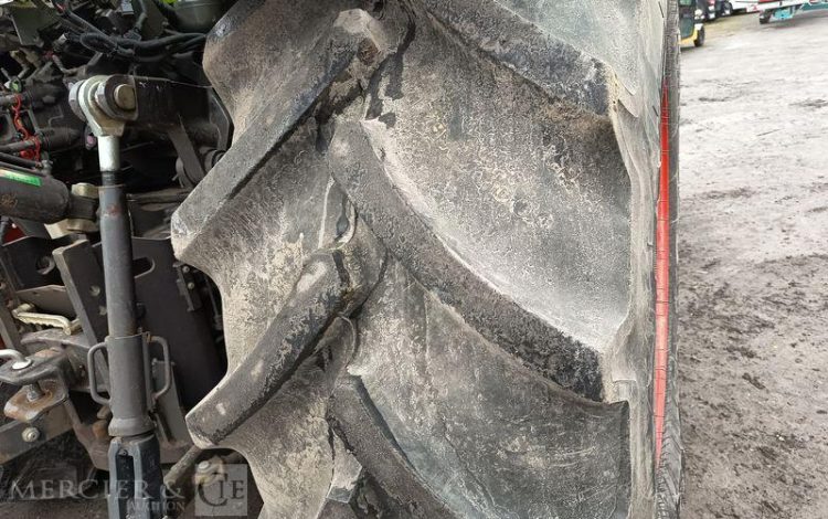 CLAAS TRACTEUR AGRICOLE AXION 810 – DIESEL – 6253 HEURES – ANNEE 2013  DB-071-VG