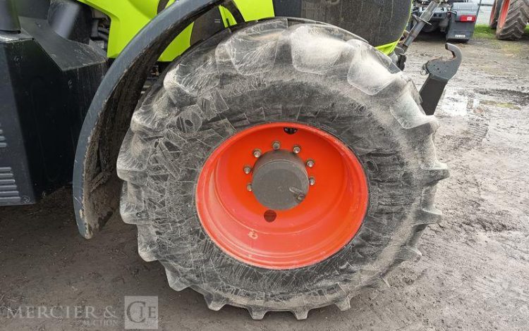 CLAAS TRACTEUR AGRICOLE AXION 810 – DIESEL – 6253 HEURES – ANNEE 2013  DB-071-VG