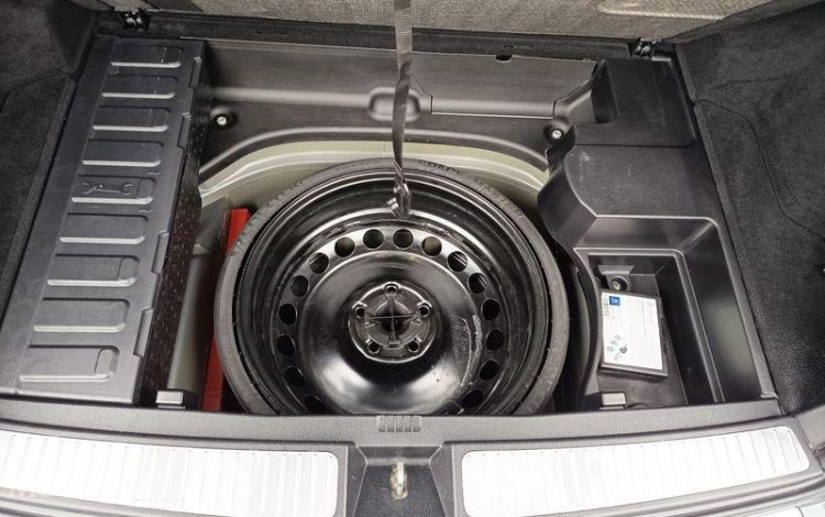 MERCEDES CLASSE GLK 2,2 220 CDI 170 BLUEFFICIENCY SPORT 4 MATIC 7G-TRONIC – ANNEE 2013 BLEU DB-333-SN