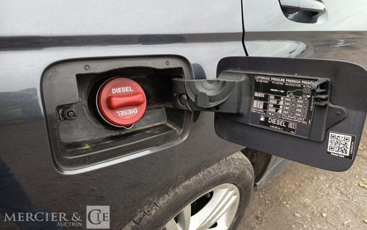 MERCEDES CLASSE GLK 2,2 220 CDI 170 BLUEFFICIENCY SPORT 4 MATIC 7G-TRONIC – ANNEE 2013 BLEU DB-333-SN