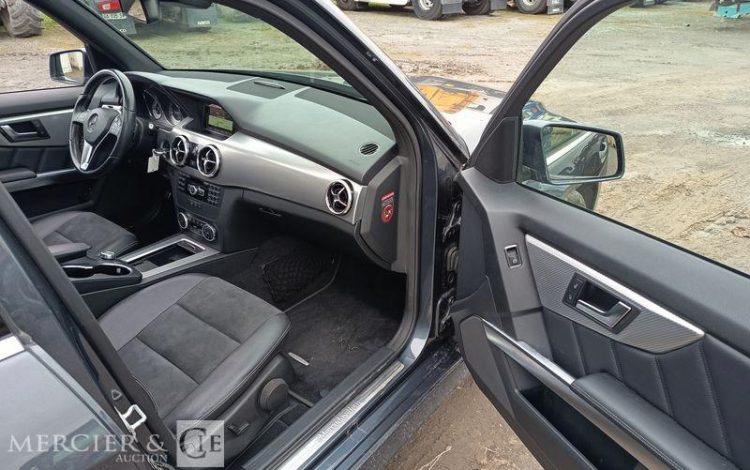 MERCEDES CLASSE GLK 2,2 220 CDI 170 BLUEFFICIENCY SPORT 4 MATIC 7G-TRONIC – ANNEE 2013 BLEU DB-333-SN