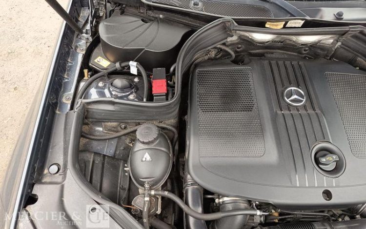 MERCEDES CLASSE GLK 2,2 220 CDI 170 BLUEFFICIENCY SPORT 4 MATIC 7G-TRONIC – ANNEE 2013 BLEU DB-333-SN