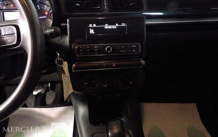 TOYOTA YARIS 1,4 D4D 90 LUNA PACK BVA BLANC DG-027-JT