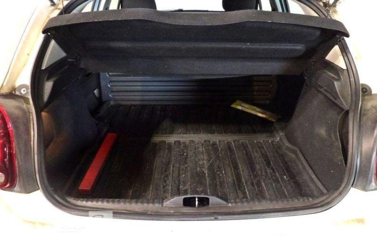 TOYOTA YARIS 1,4 D4D 90 LUNA PACK BVA BLANC DG-027-JT