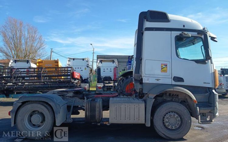 MERCEDES ACTROS 1845 EQUIPE HYDRAULIQUE BLANC DQ-939-KG