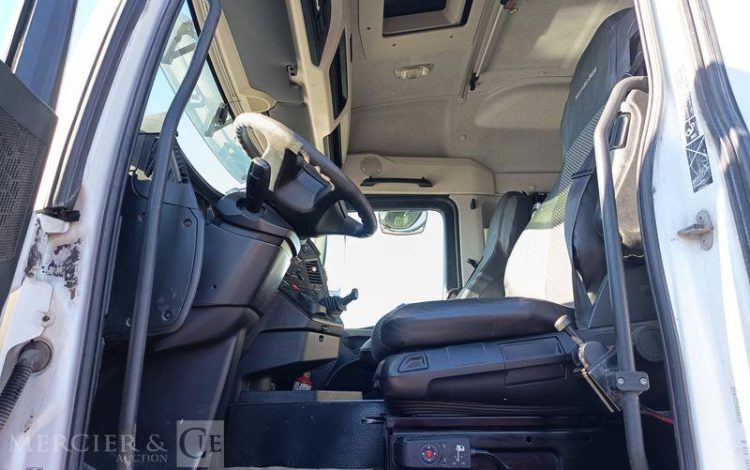 MERCEDES ACTROS 1845 EQUIPE HYDRAULIQUE BLANC DQ-939-KG