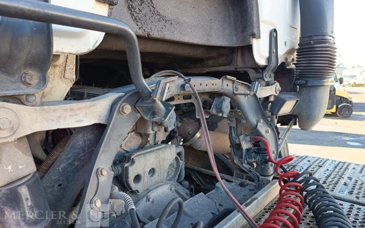 MERCEDES ACTROS 1845 EQUIPE HYDRAULIQUE BLANC DQ-939-KG
