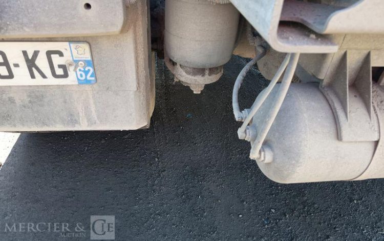 MERCEDES ACTROS 1845 EQUIPE HYDRAULIQUE BLANC DQ-939-KG