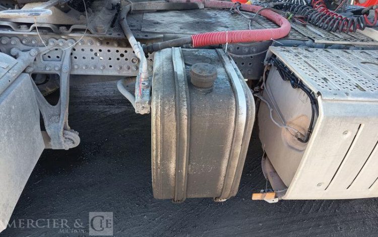 MERCEDES ACTROS 1845 EQUIPE HYDRAULIQUE BLANC DQ-939-KG