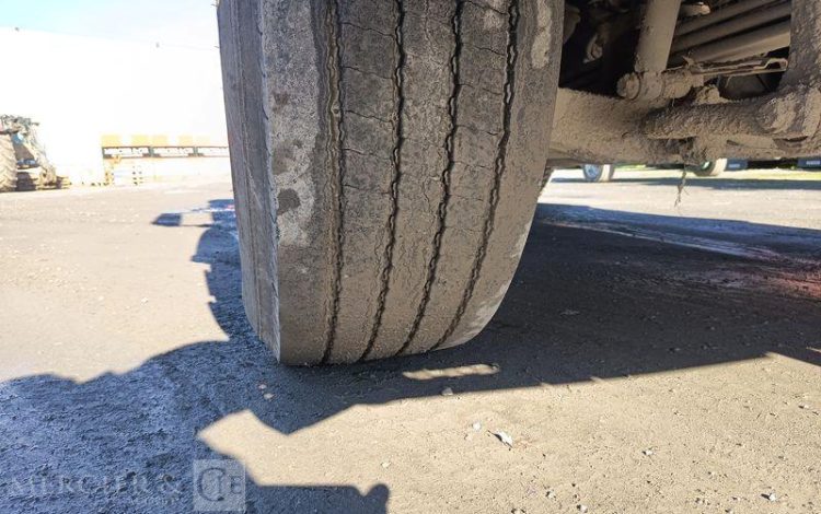 MERCEDES ACTROS 1845 EQUIPE HYDRAULIQUE BLANC DQ-939-KG