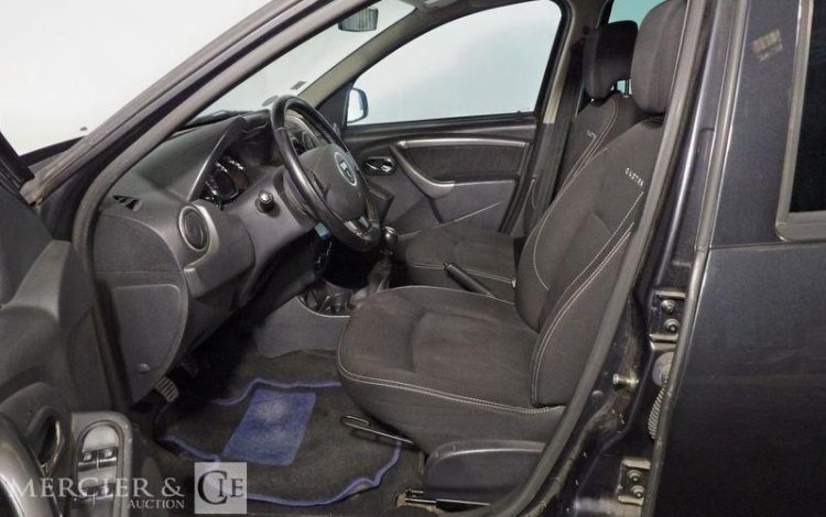 DACIA DUSTER 1.5 DCI 110CH PRESTIGE 4X2 GRIS DR-650-DV