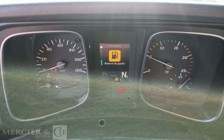 MERCEDES ACTROS 1845 – PTRA : 44 TONNES – DIESEL – 664614 KMS – ANNEE 2015 BLANC DT-318-EJ