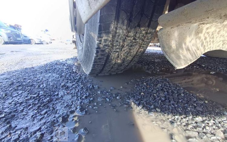 MERCEDES ACTROS 1845 – PTRA : 44 TONNES – DIESEL – 664614 KMS – ANNEE 2015 BLANC DT-318-EJ