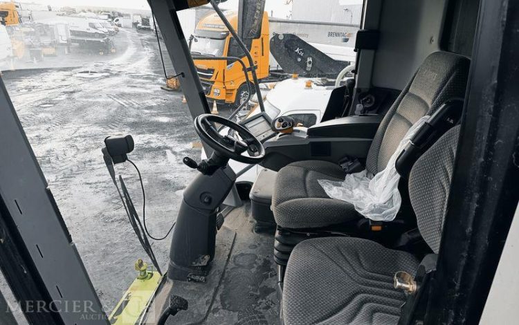 CLAAS MOISSONNEUSE BATTEUSE TUCANO 440 – DIESEL – 1576 HEURES – ANNEE 2015  DT-384-FC