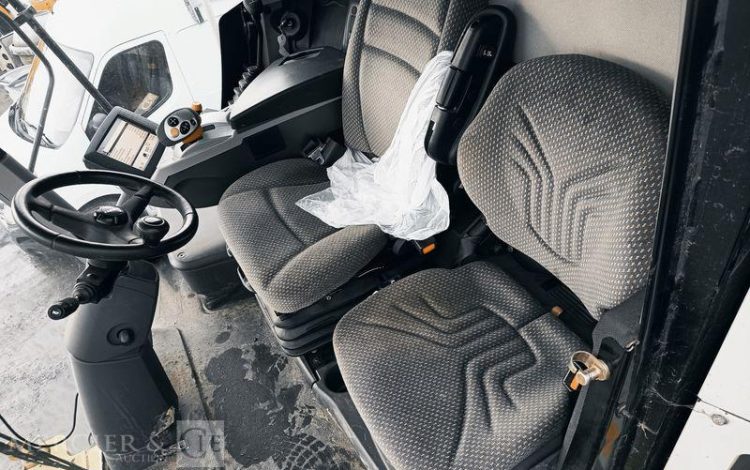 CLAAS MOISSONNEUSE BATTEUSE TUCANO 440 – DIESEL – 1576 HEURES – ANNEE 2015  DT-384-FC