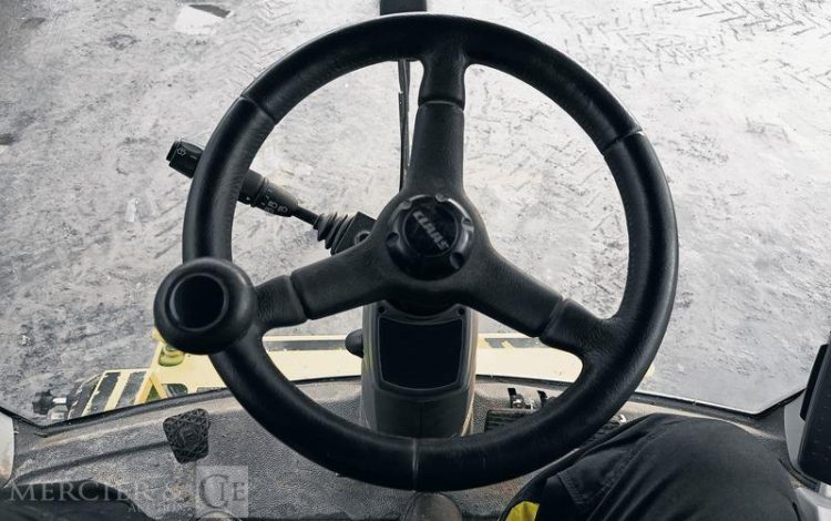 CLAAS MOISSONNEUSE BATTEUSE TUCANO 440 – DIESEL – 1576 HEURES – ANNEE 2015  DT-384-FC