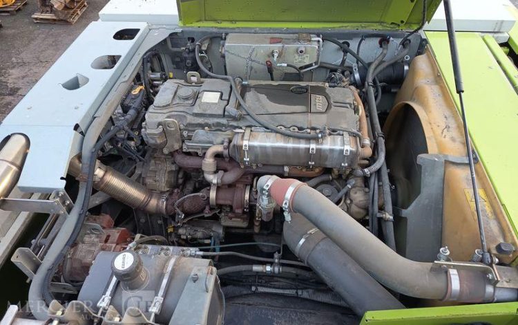 CLAAS MOISSONNEUSE BATTEUSE TUCANO 440 – DIESEL – 1576 HEURES – ANNEE 2015  DT-384-FC