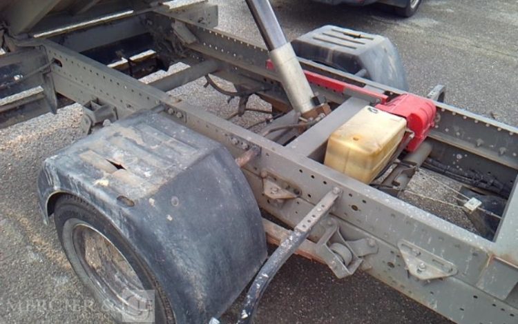 IVECO DAILY 35C13 BENNE SIMPLE CABINE COFFRE  DT-533-NR