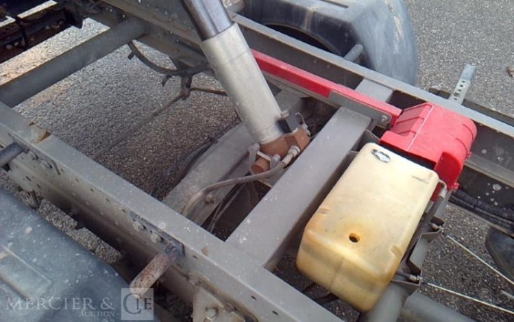 IVECO DAILY 35C13 BENNE SIMPLE CABINE COFFRE  DT-533-NR